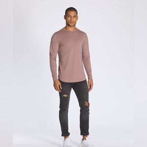 Cuts Clothing AO Long Sleeve Curve-Hem Tee M